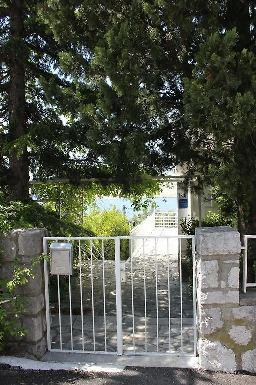 Captain'S Promenade Jadranovo
